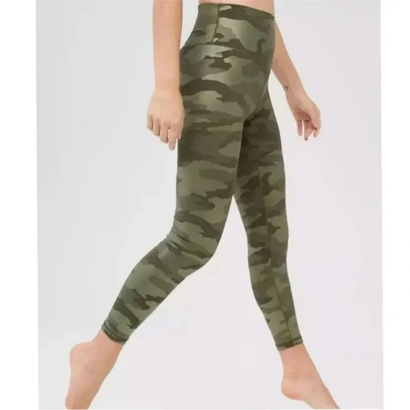 Aerie OFFLINE Real Me High Waisted Green Gold Camo Legging - Picture 3 of 4